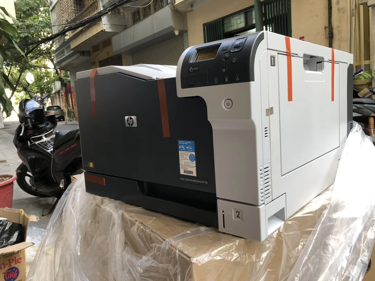 MÁY IN LASER HP COLOR LASERJET ENTERPRISE M750N